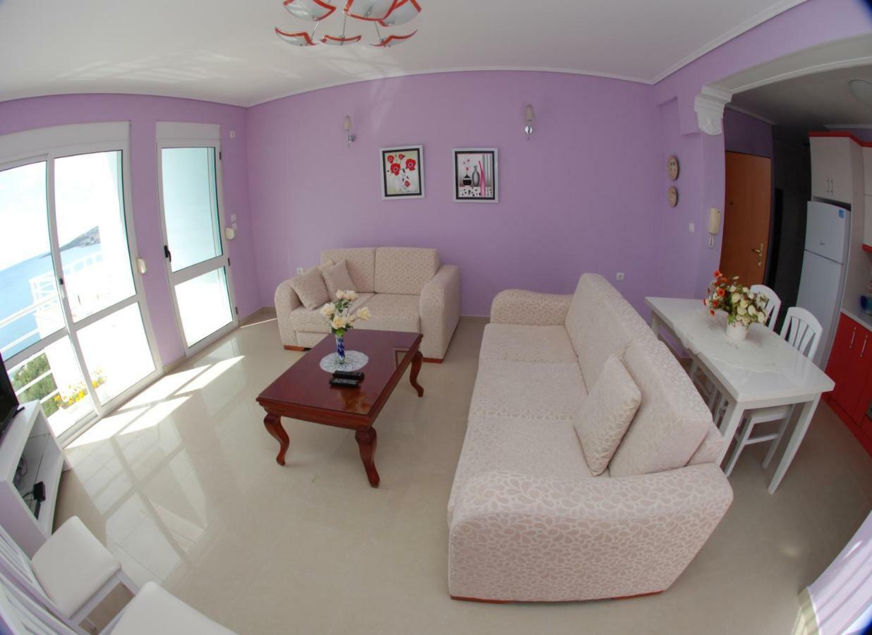 Erti'S Apartments Саранде Екстериор снимка