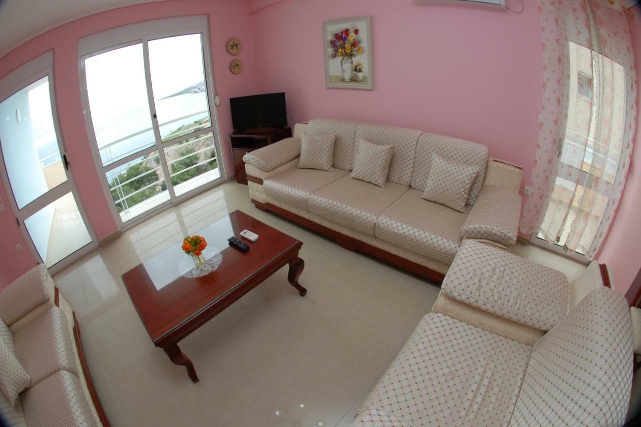 Erti'S Apartments Саранде Екстериор снимка