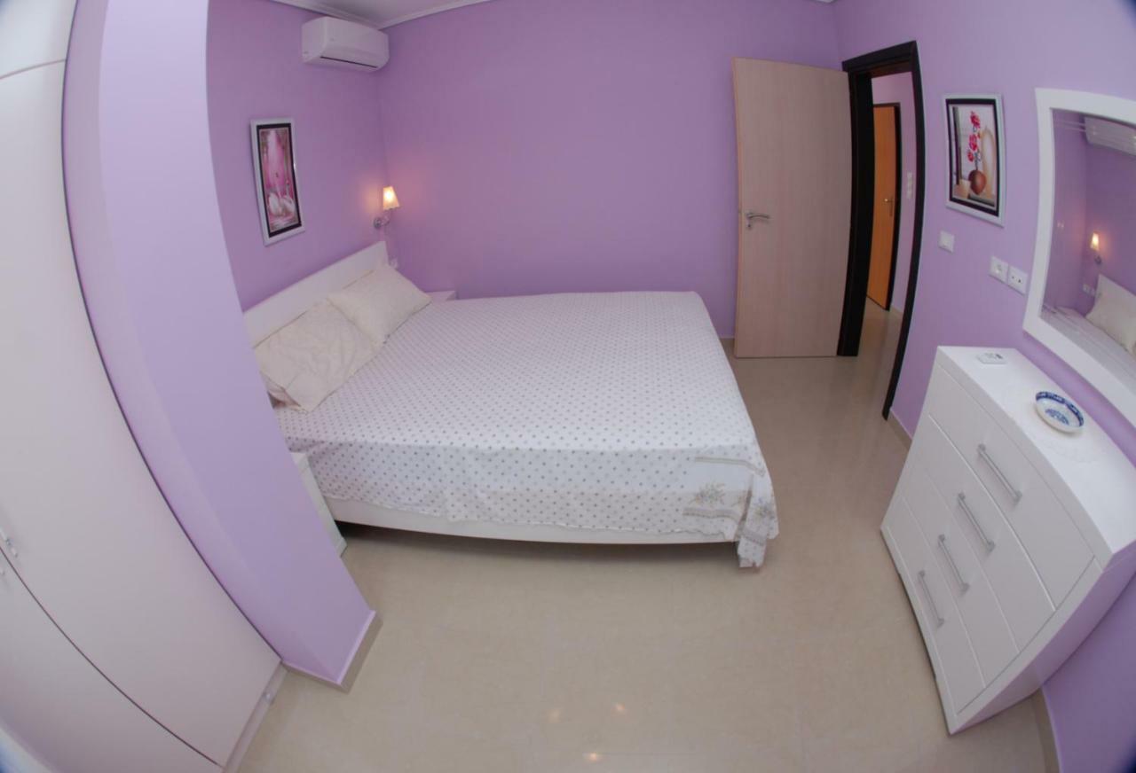 Erti'S Apartments Саранде Екстериор снимка