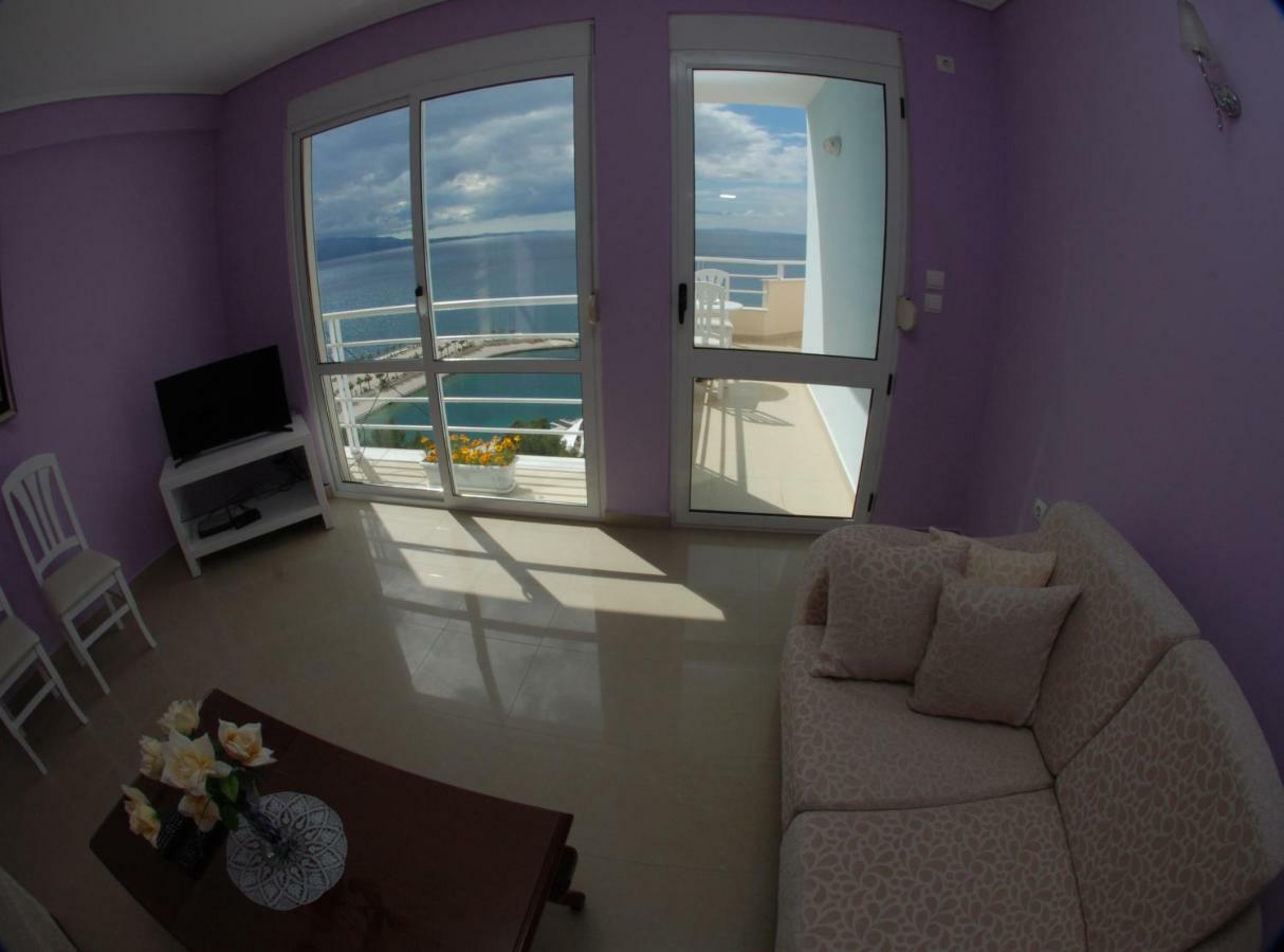 Erti'S Apartments Саранде Екстериор снимка