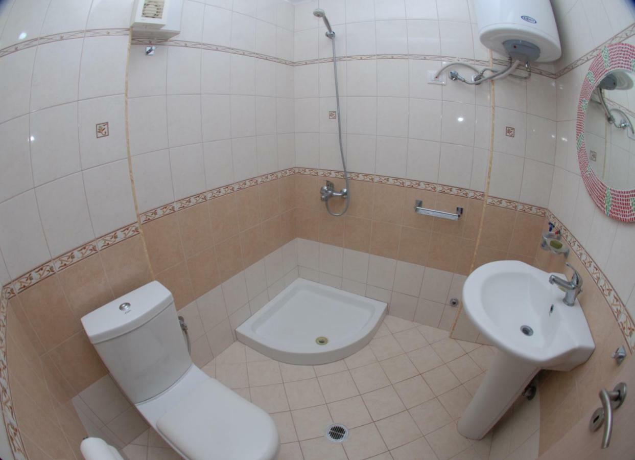 Erti'S Apartments Саранде Екстериор снимка